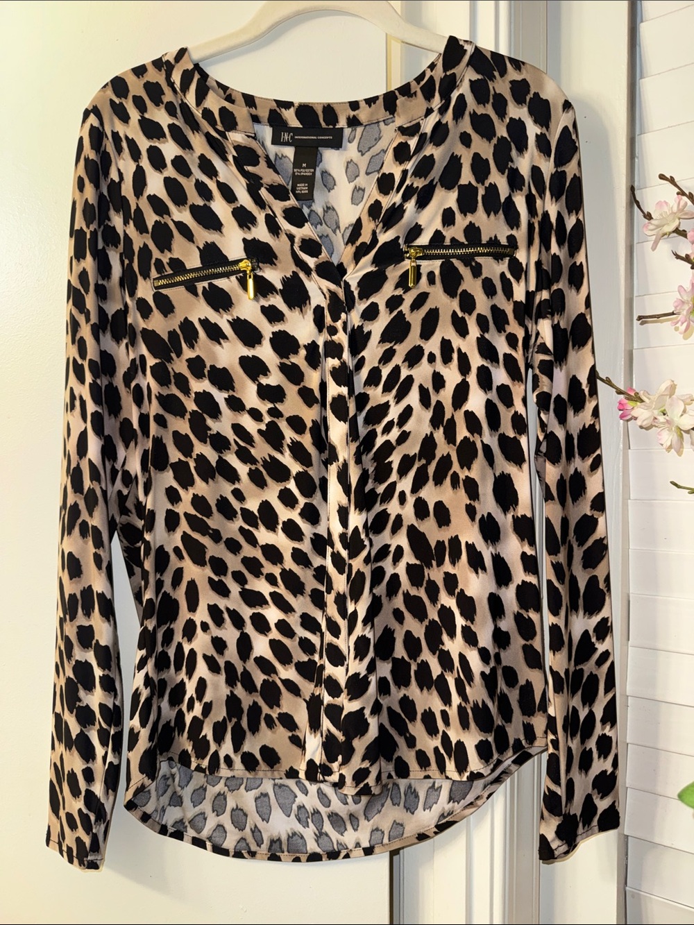 Ellen Tracy Leopard Print Blouse with Gold Zip Accents - Beige & Black